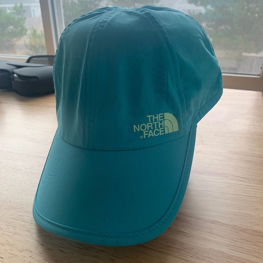 North Face activewear sun hat
